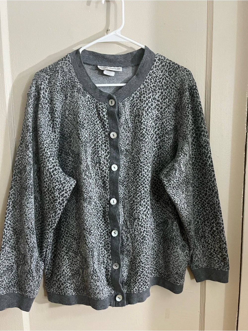 Cathy Daniels Gray Leopard-Print Button Front Cardigan